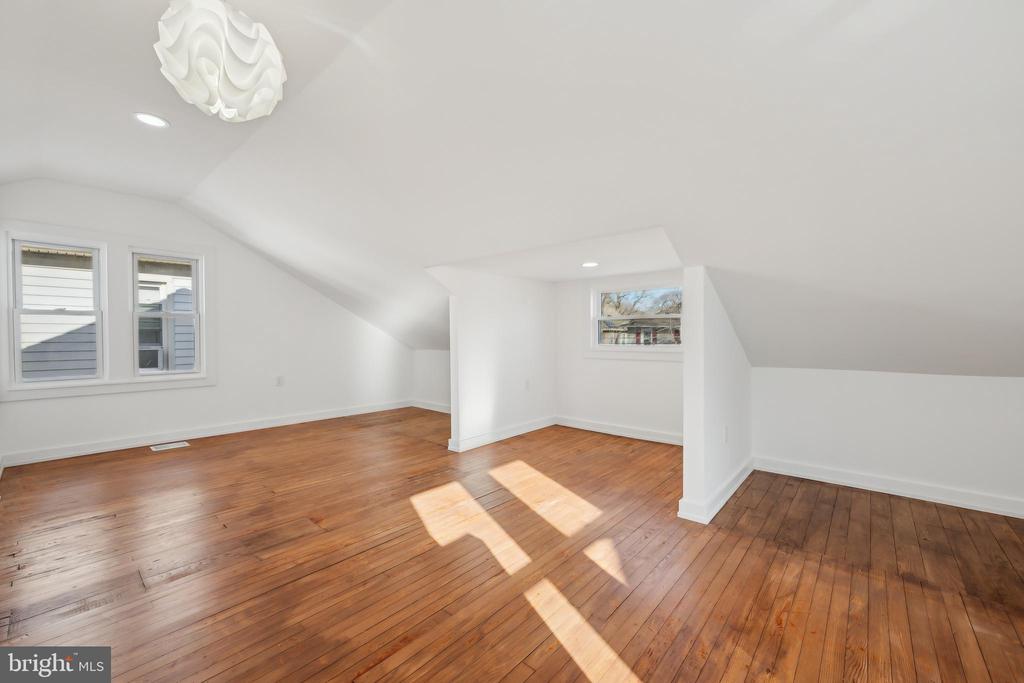 303 Harvard Ave