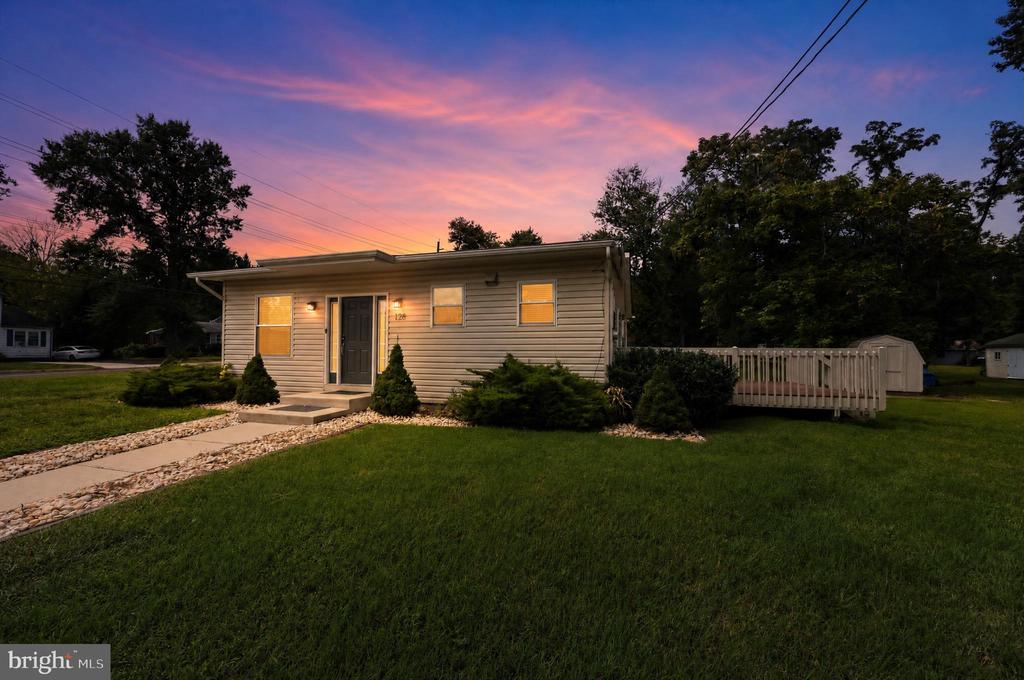 128 FAIRVIEW AVENUE