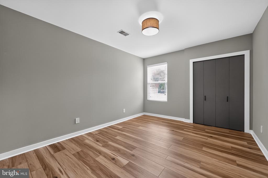 128 FAIRVIEW AVENUE