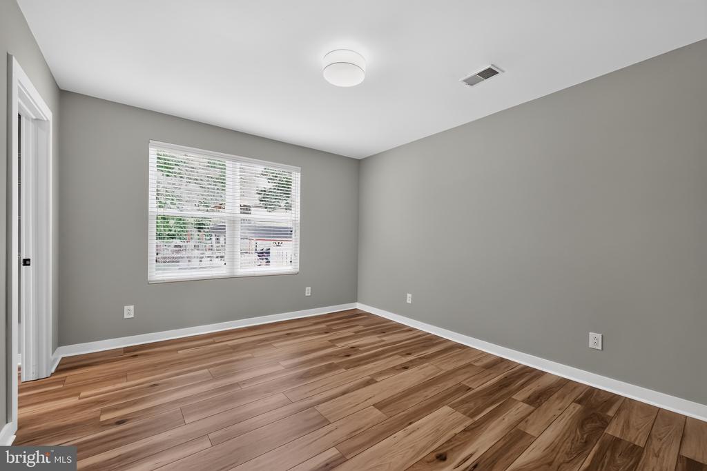 128 FAIRVIEW AVENUE