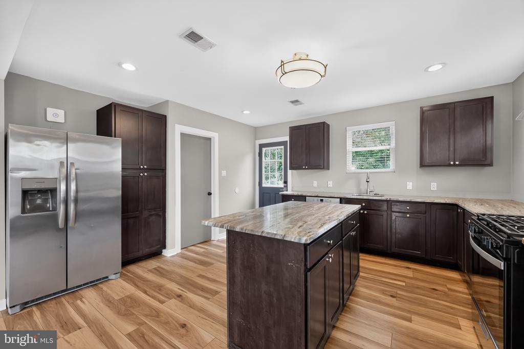 128 FAIRVIEW AVENUE