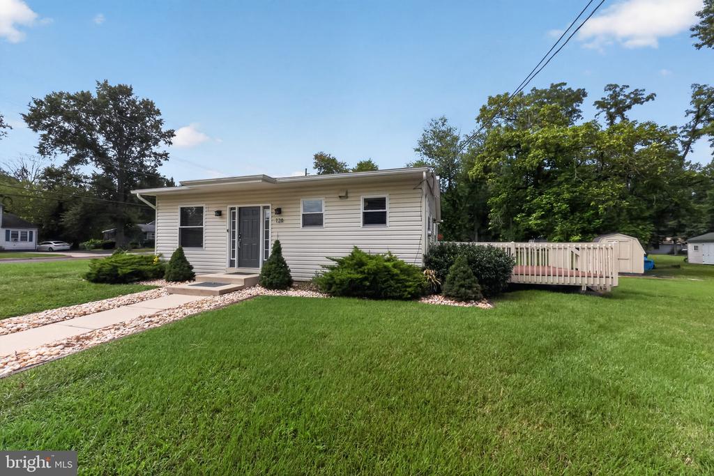 128 FAIRVIEW AVENUE