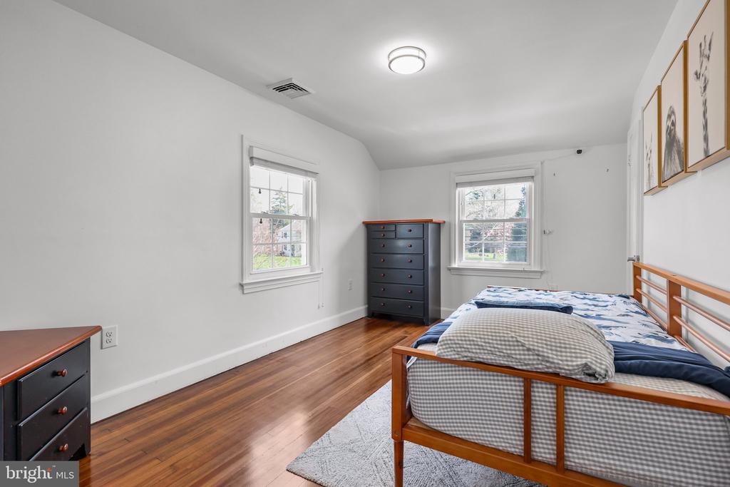 56 Letchworth Ave