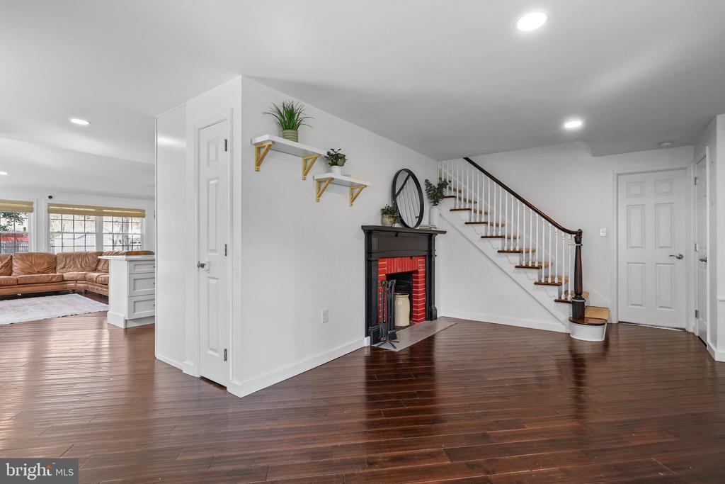 56 Letchworth Ave
