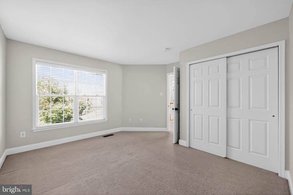 45 SAGEWOOD DRIVE 18