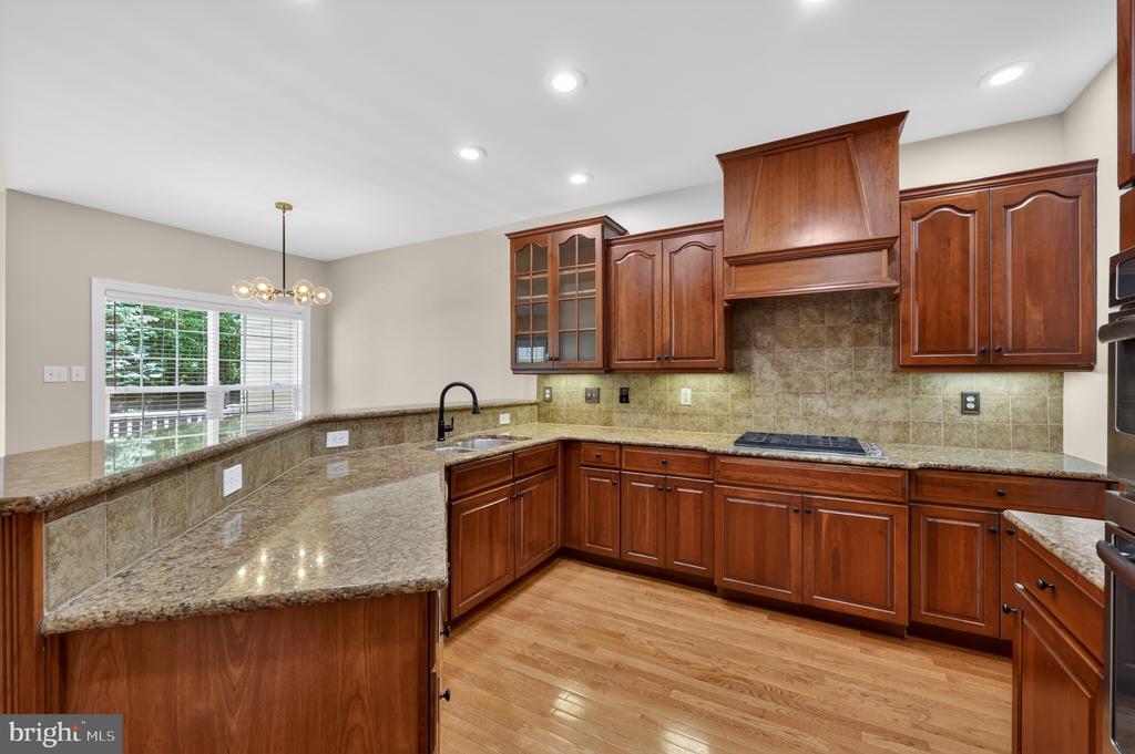 45 SAGEWOOD DRIVE 18