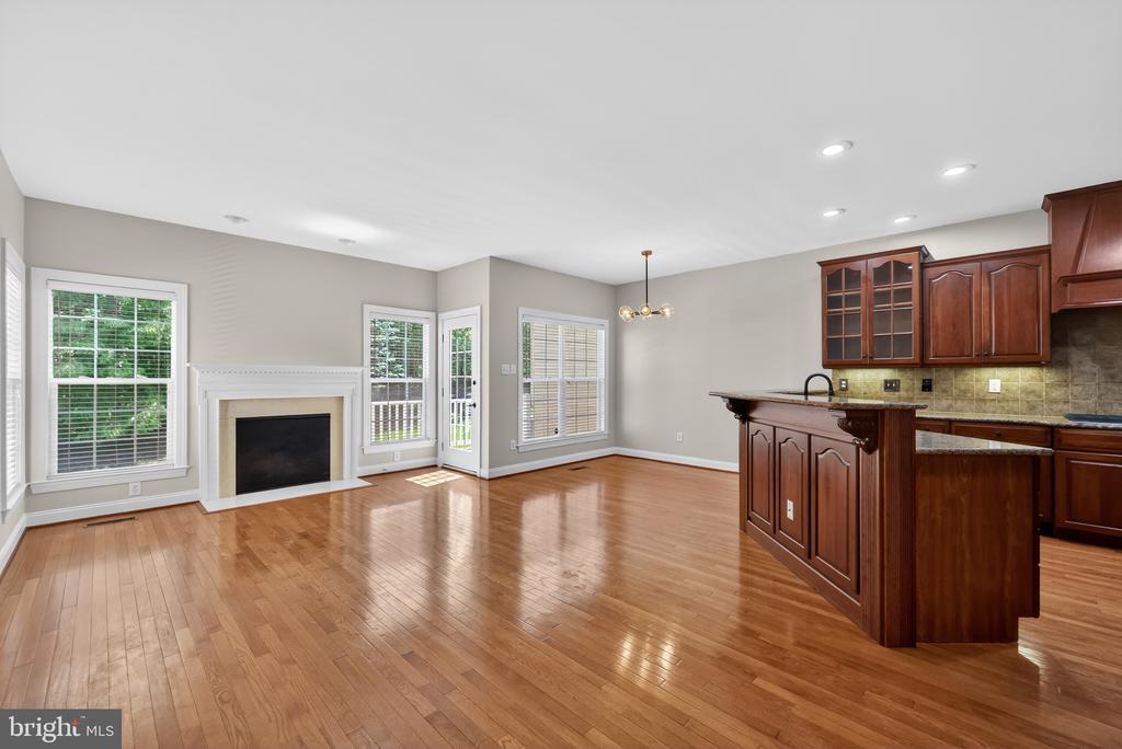 45 SAGEWOOD DRIVE 18