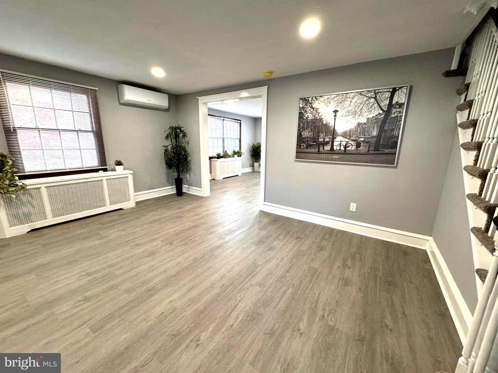 54 Ardmore Ave