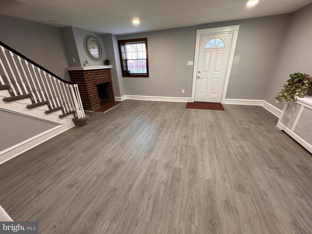 54 Ardmore Ave