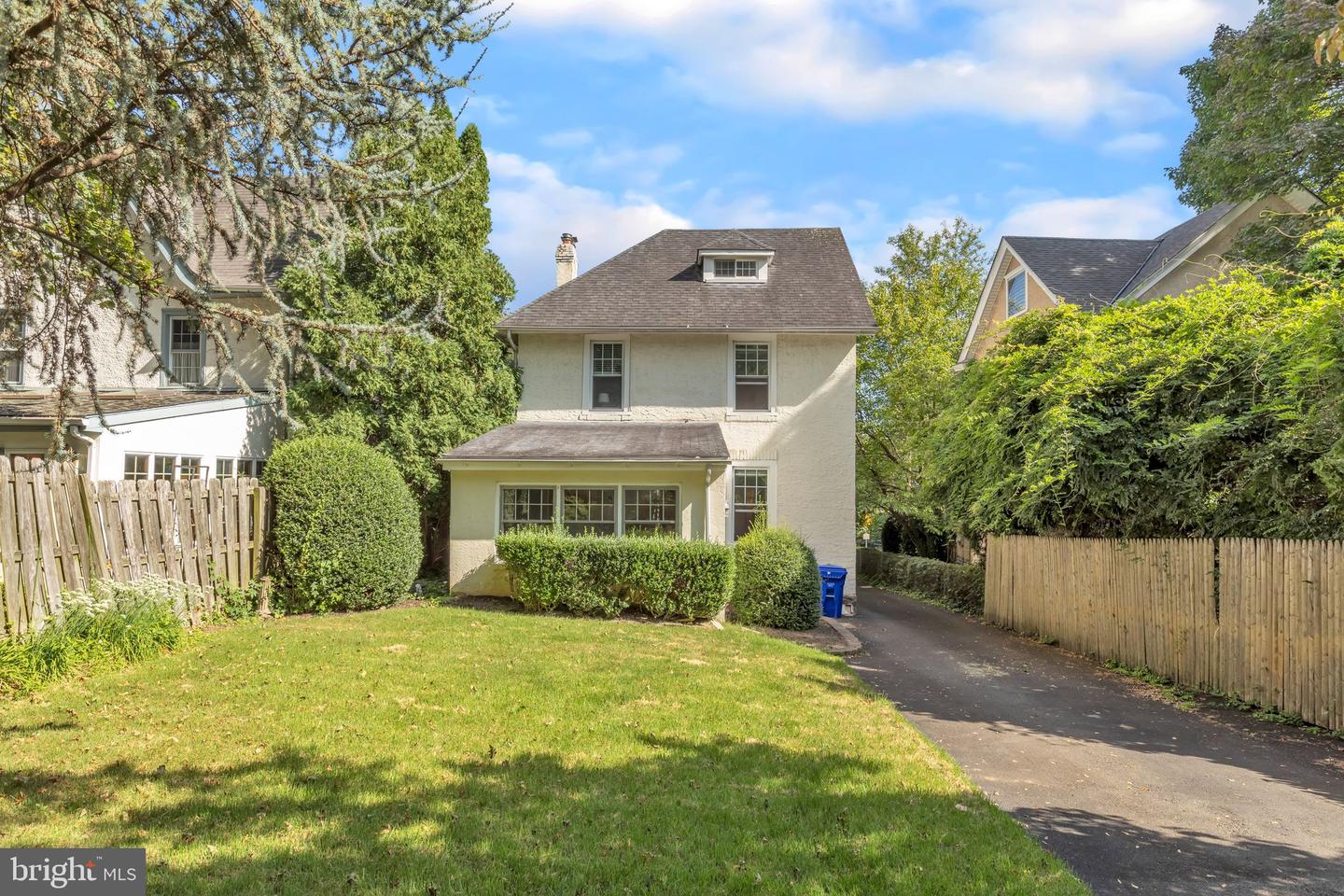 8120 Fairview Rd