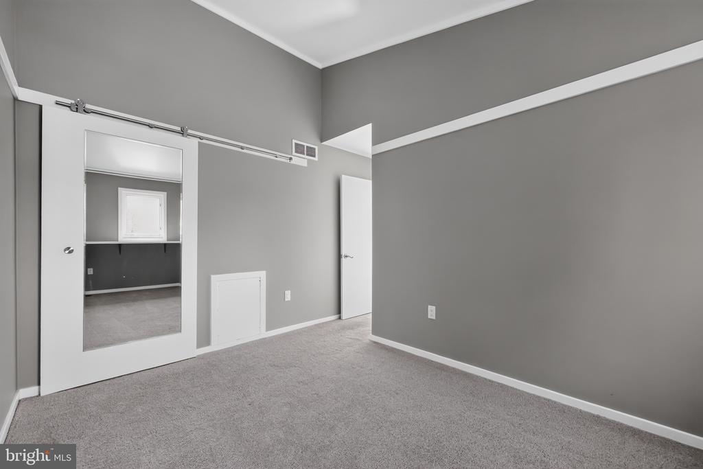 1601 SENECA RUN