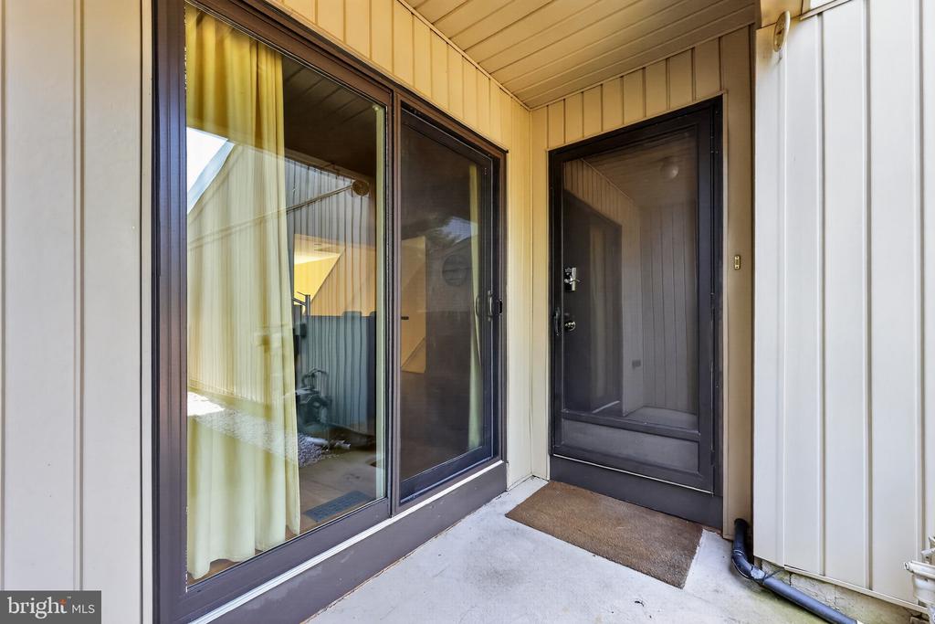 1601 SENECA RUN