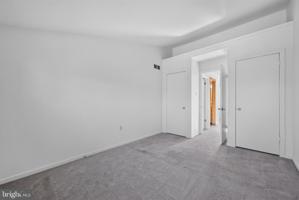 1601 SENECA RUN