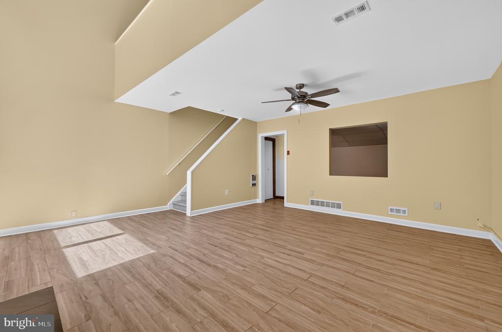 1601 SENECA RUN