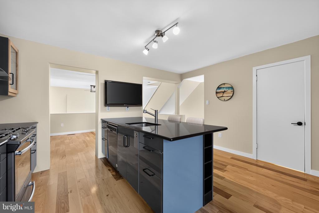 1601 SENECA RUN