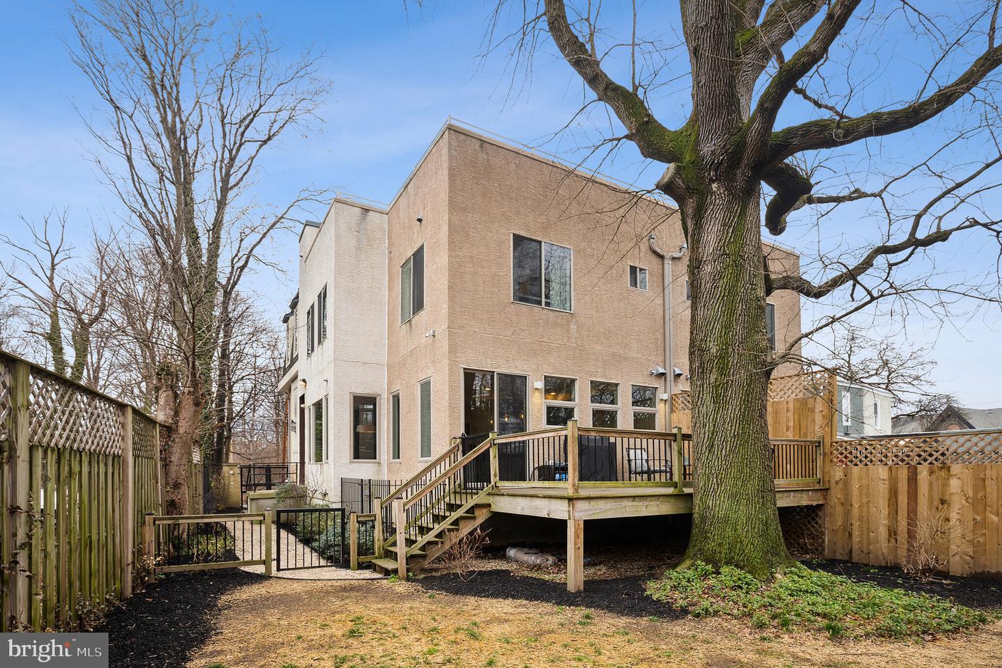 6230 Wissahickon Ave