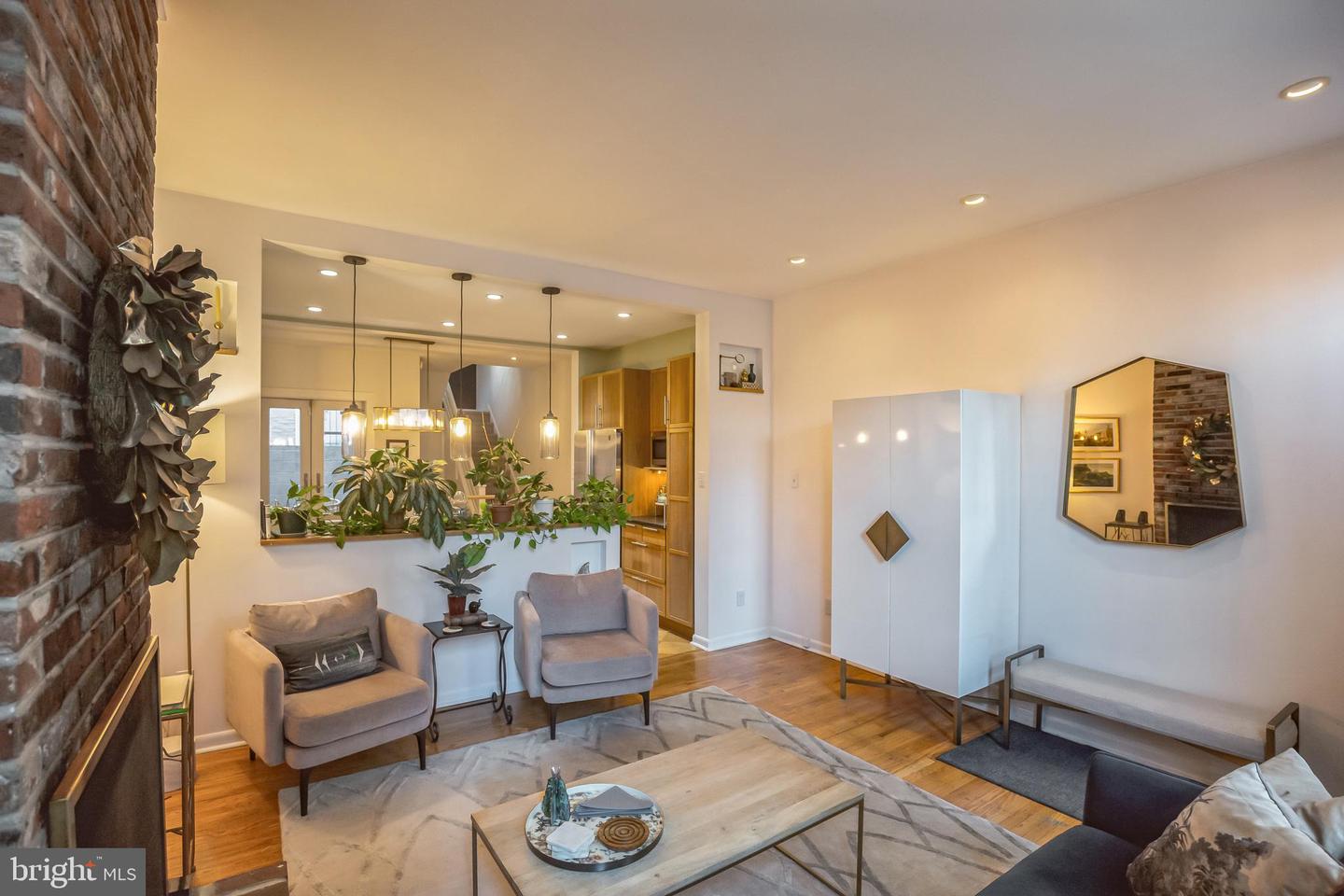1315 Lombard St