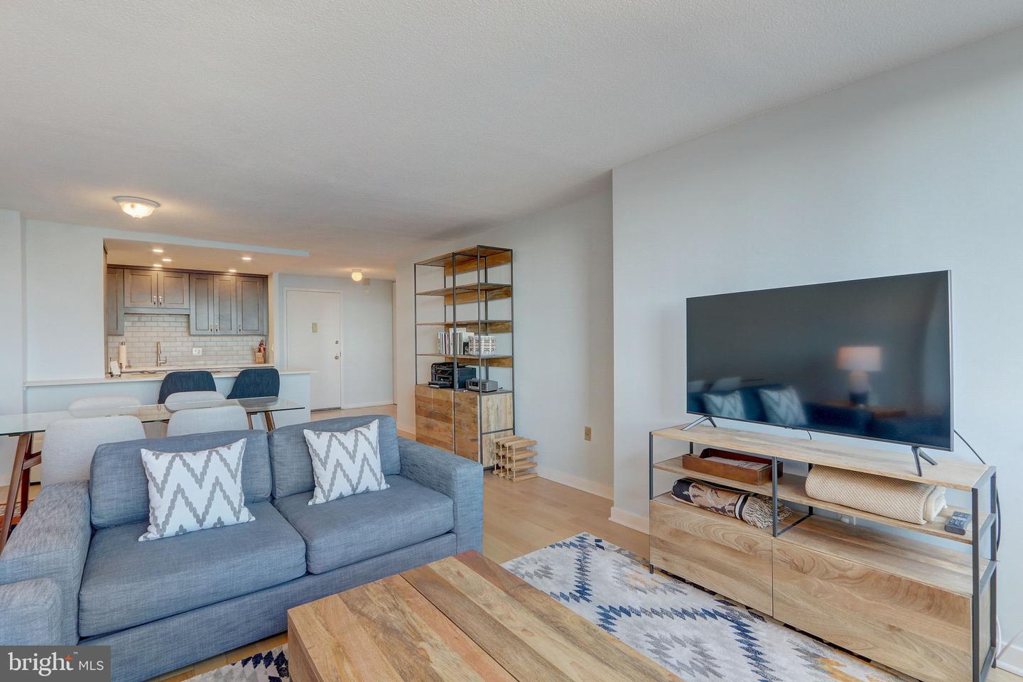 1420 Locust St #33g