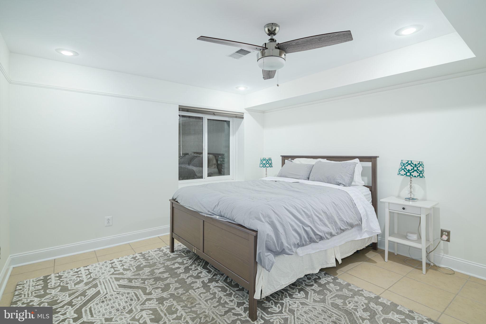 1707 Carpenter St #A