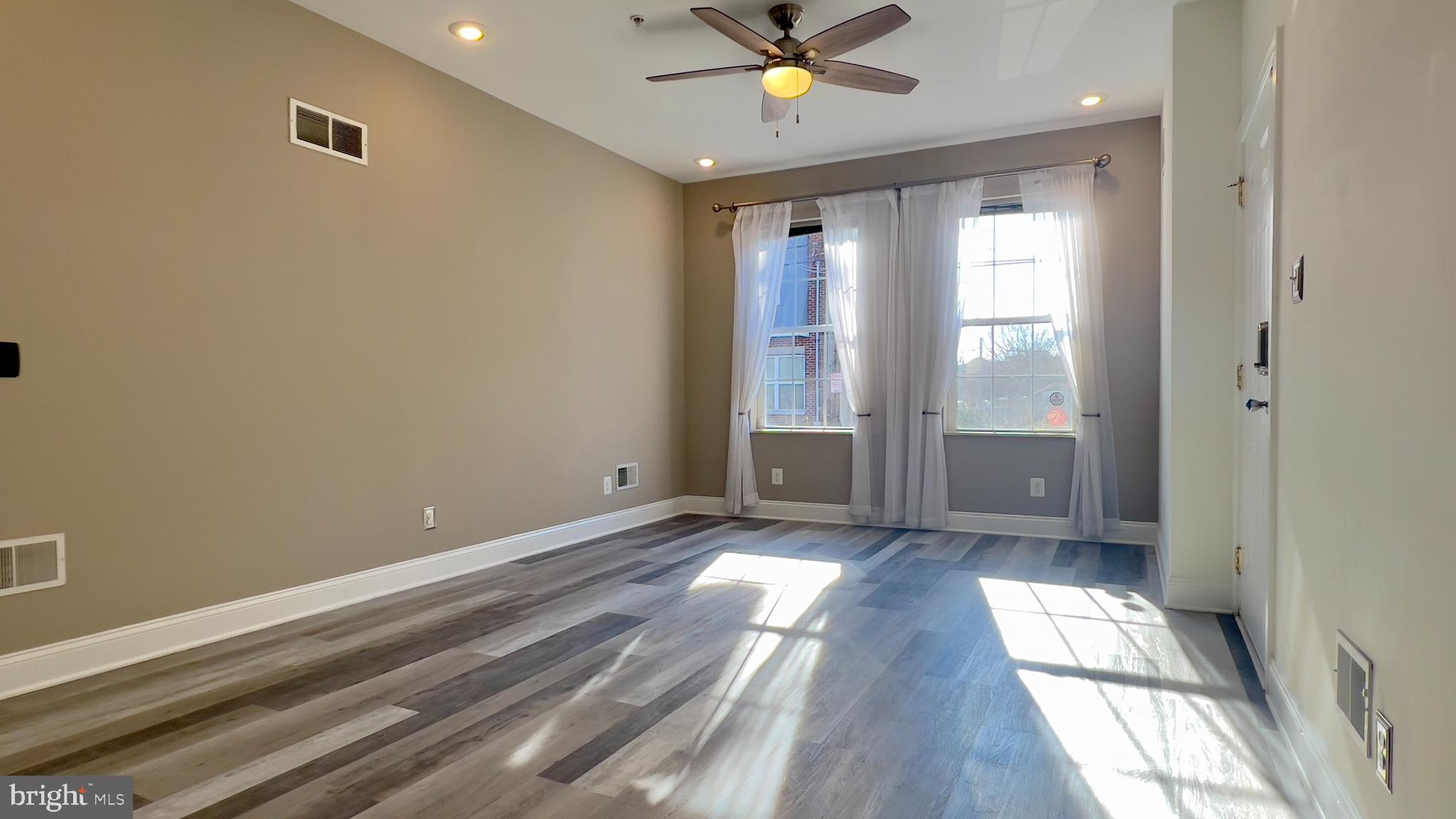 1707 Carpenter St #A