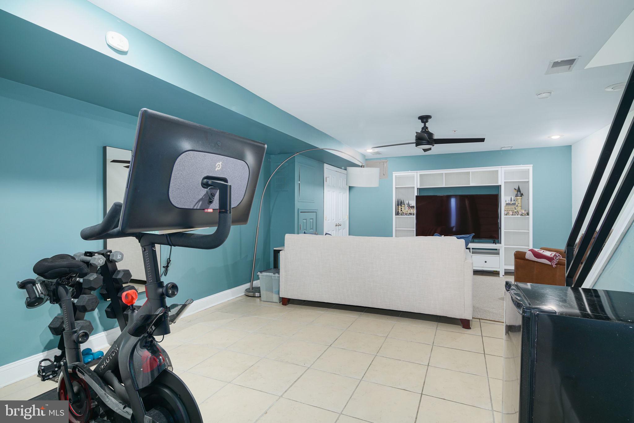 1707 Carpenter St #A