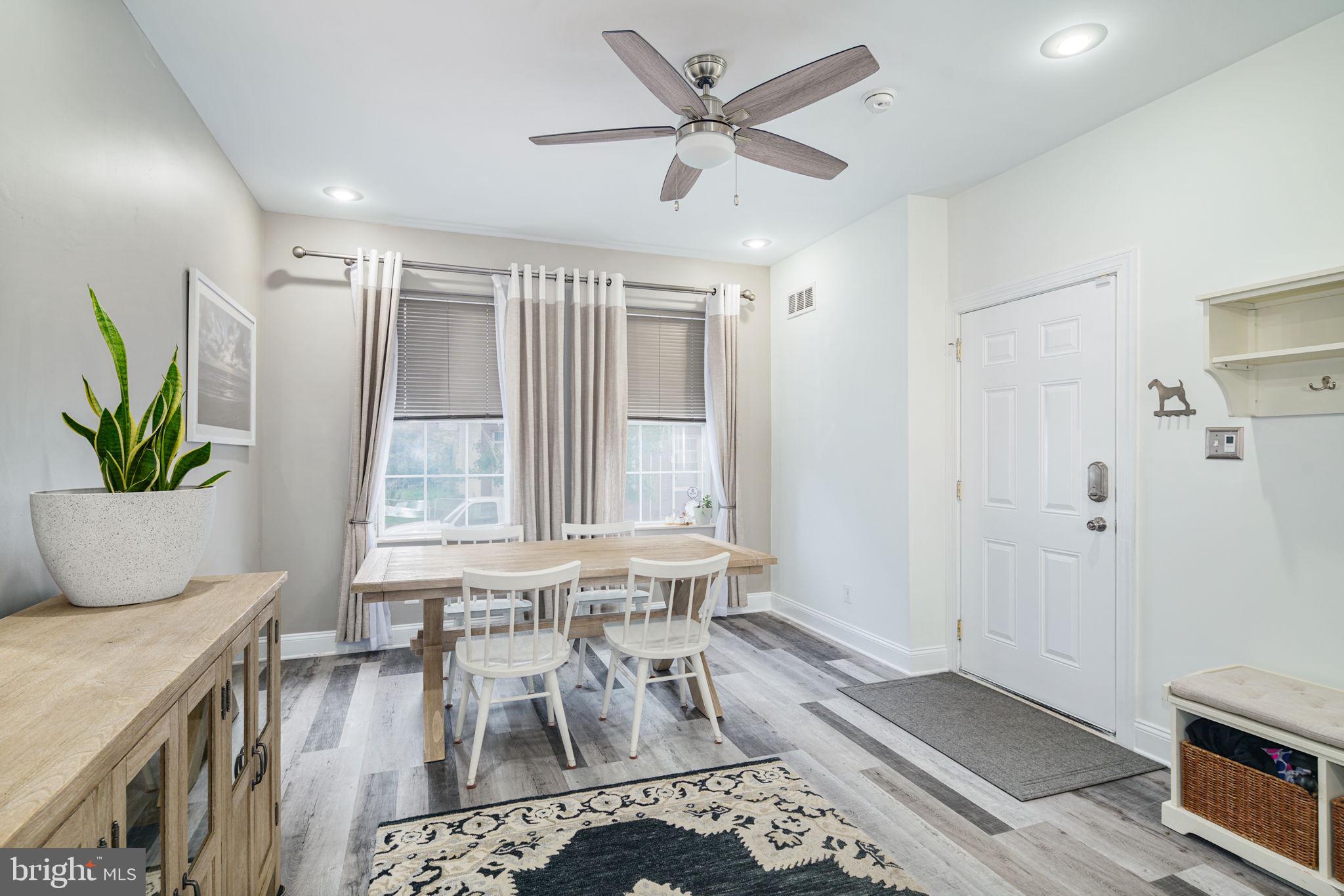 1707 Carpenter St #A