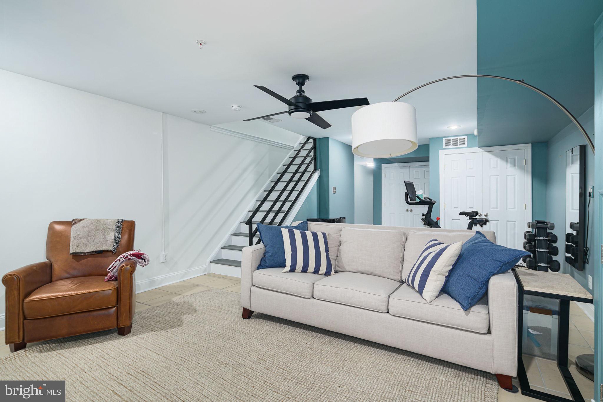 1707 Carpenter St #A