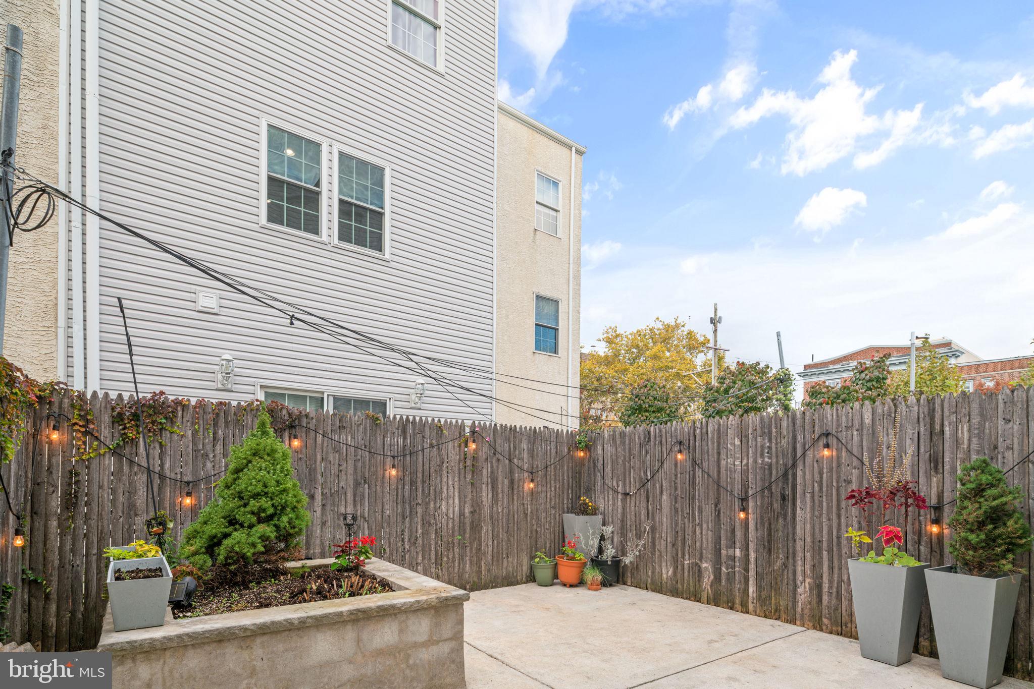 1707 Carpenter St #A