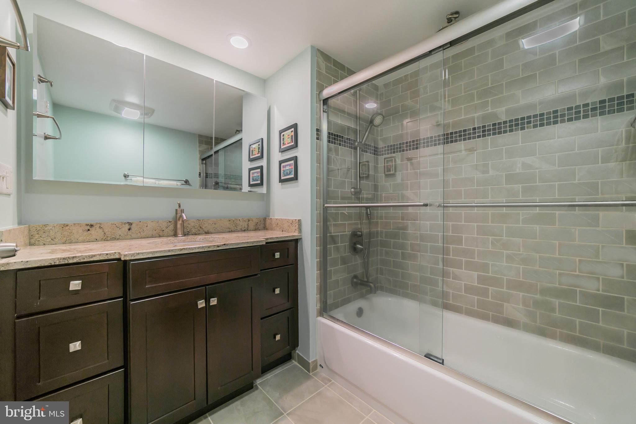 1326-42 Spruce St #2902