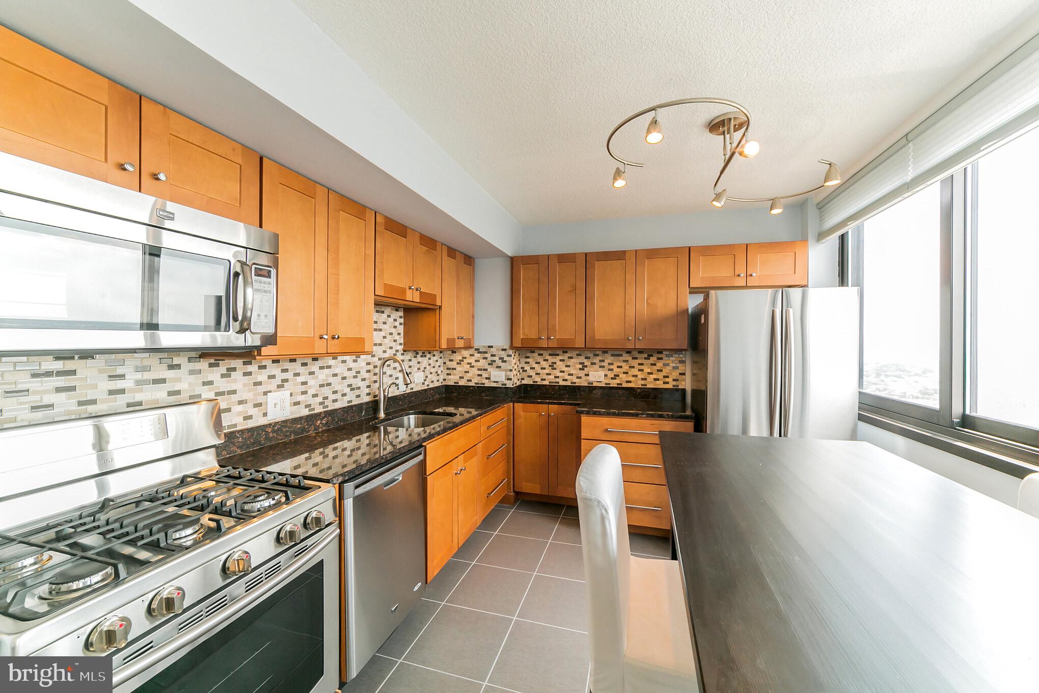 1326-42 Spruce St #2902