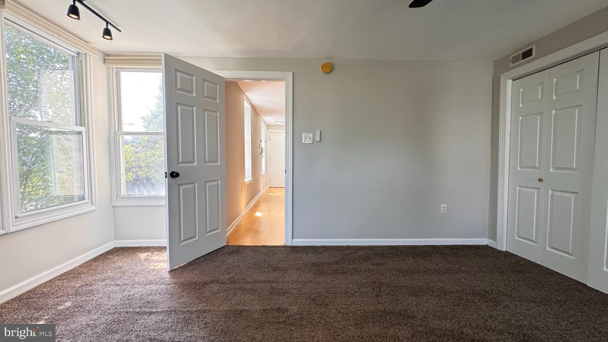 2400 CATHARINE ST #2