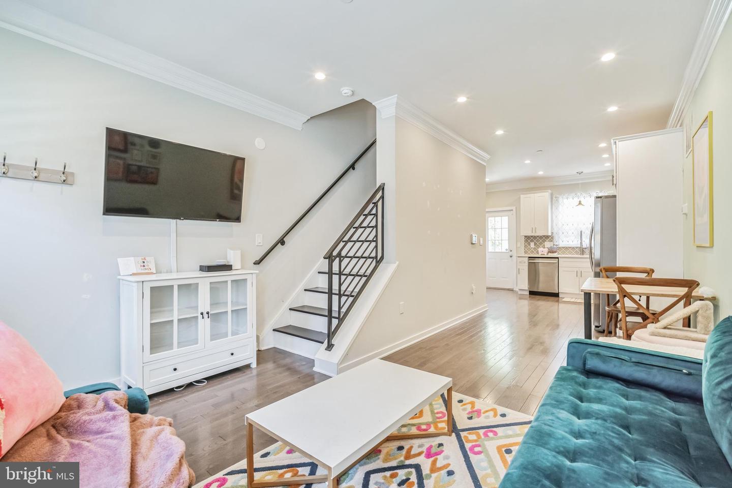 617 Emily St