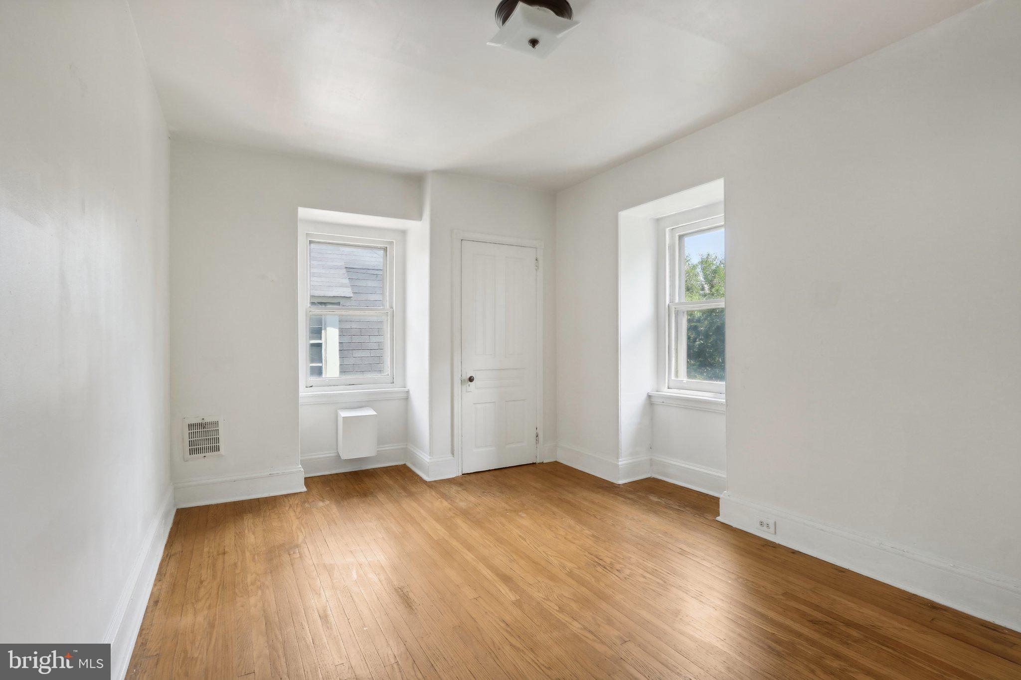 4708 Springfield Ave