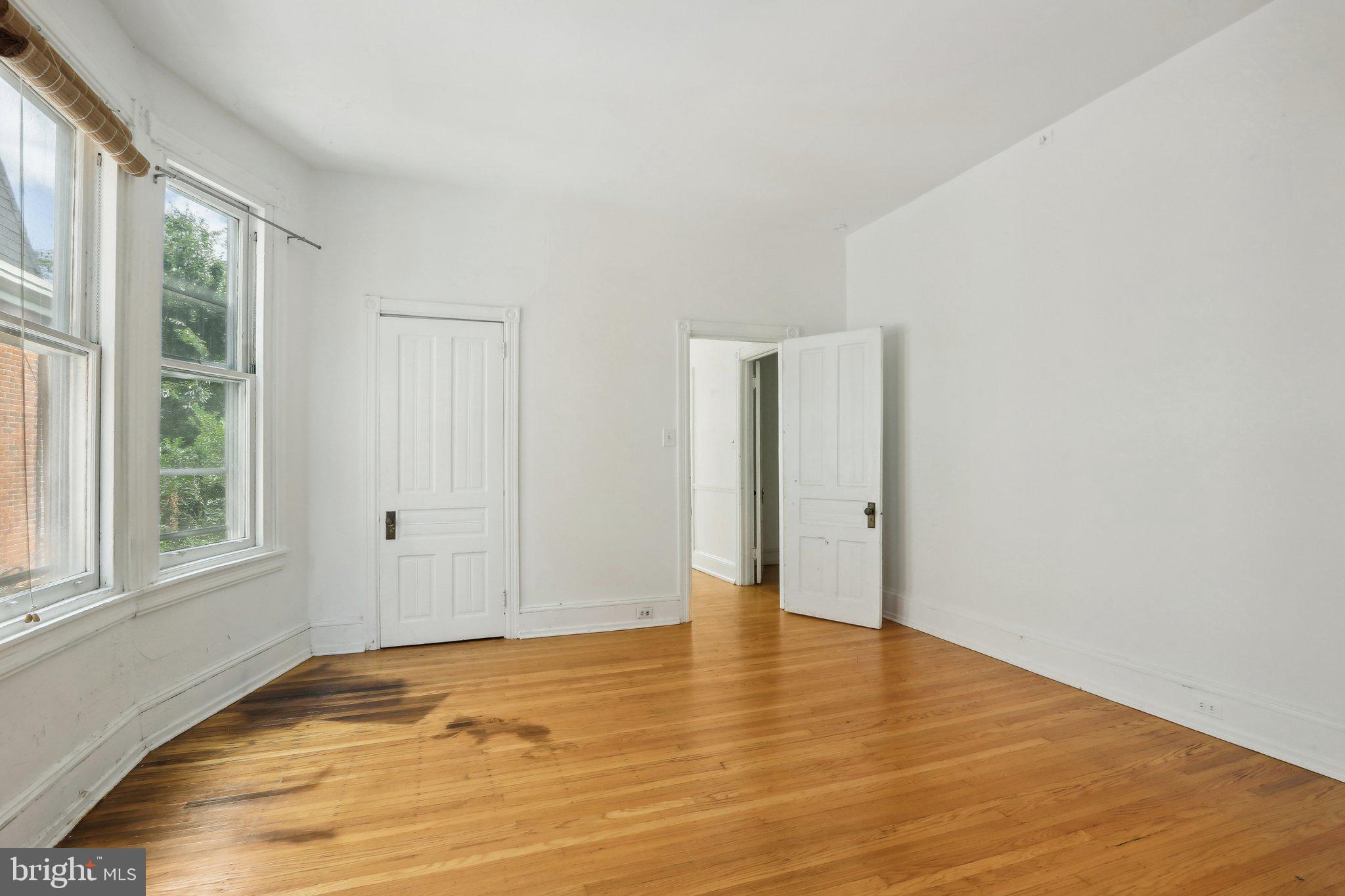 4708 Springfield Ave