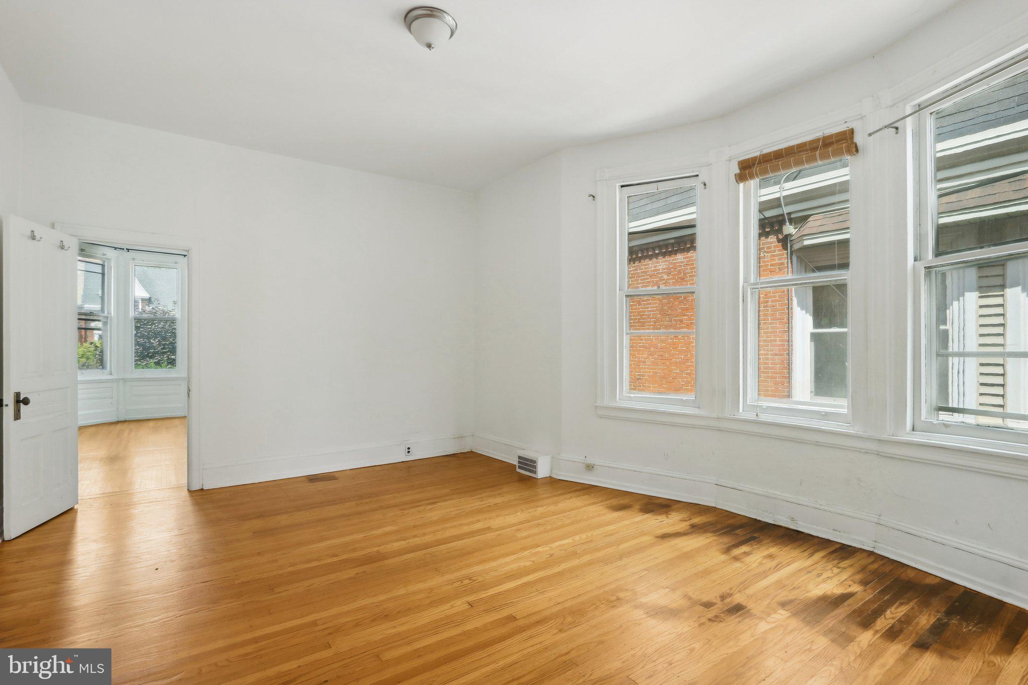 4708 Springfield Ave