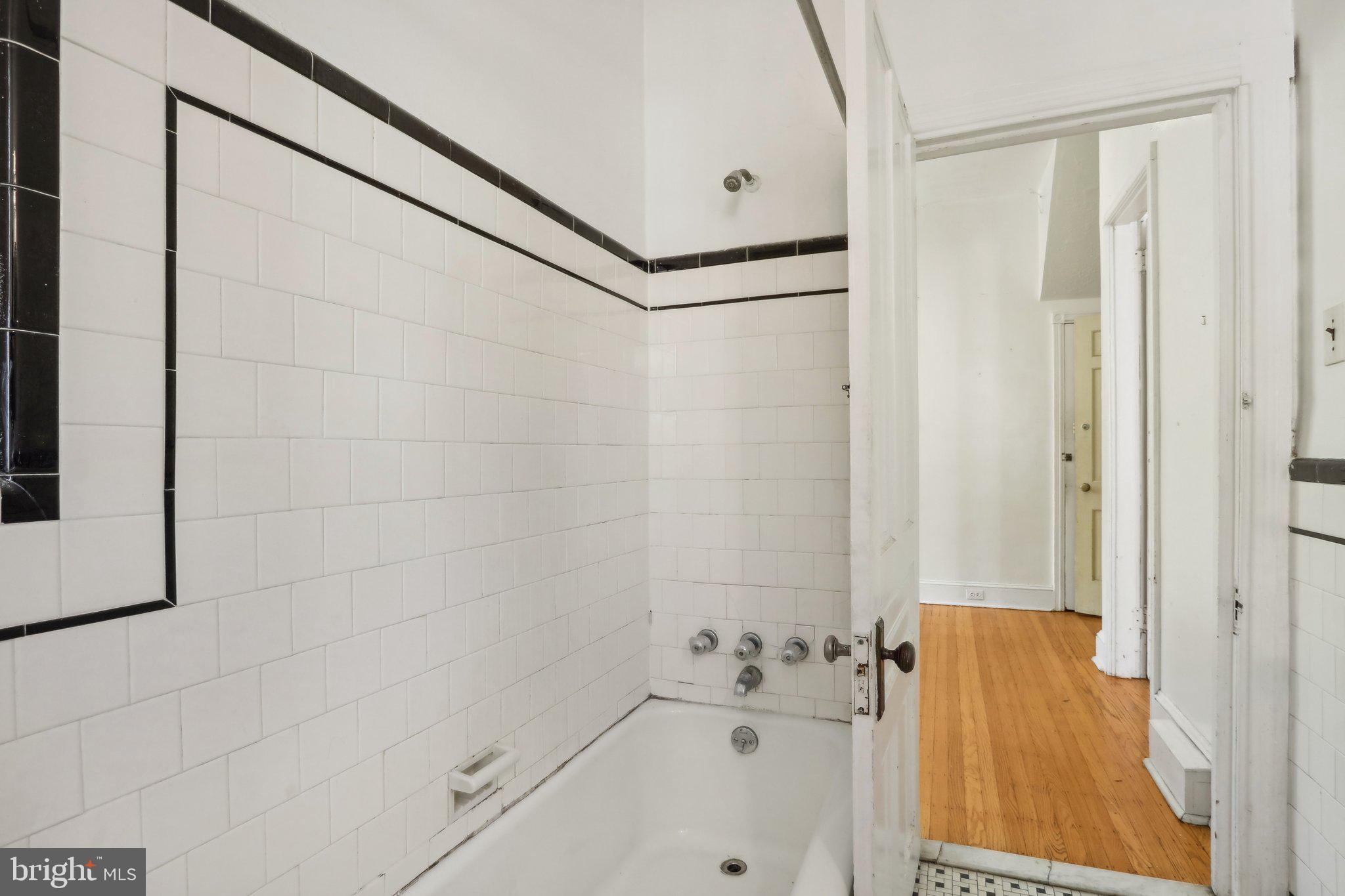 4708 Springfield Ave