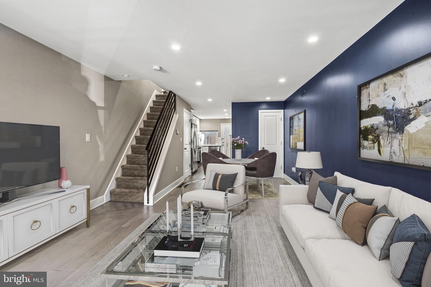 2627 Martha St
