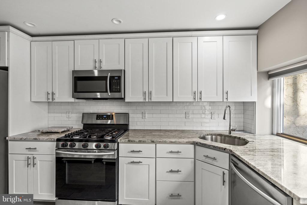 2627 Martha St
