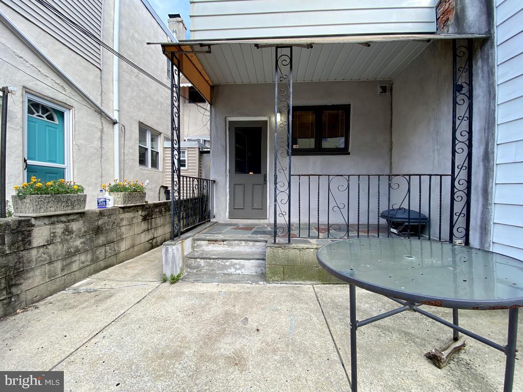 2436 S 12TH ST