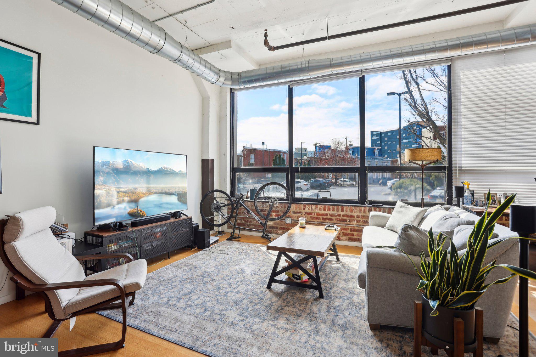 1714 Memphis St #113