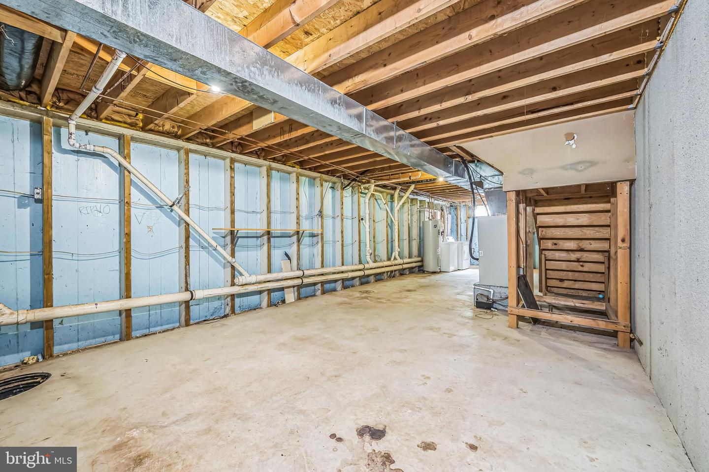 216 Parker Ave