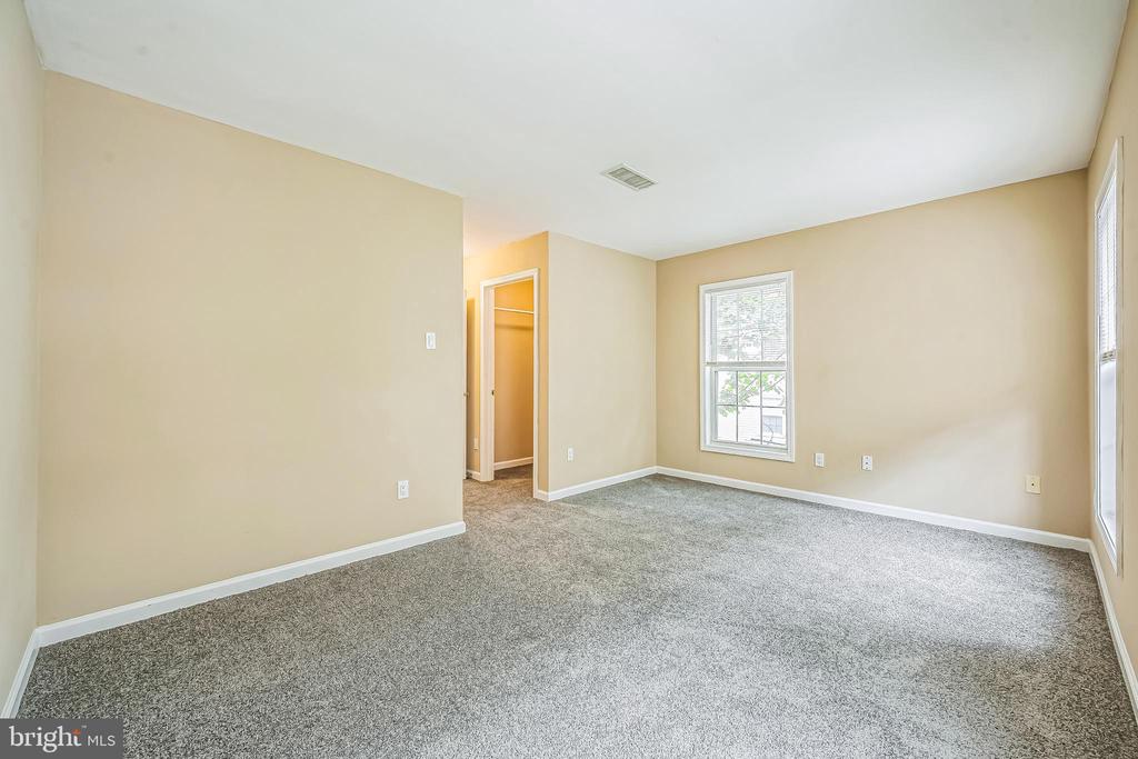 216 Parker Ave