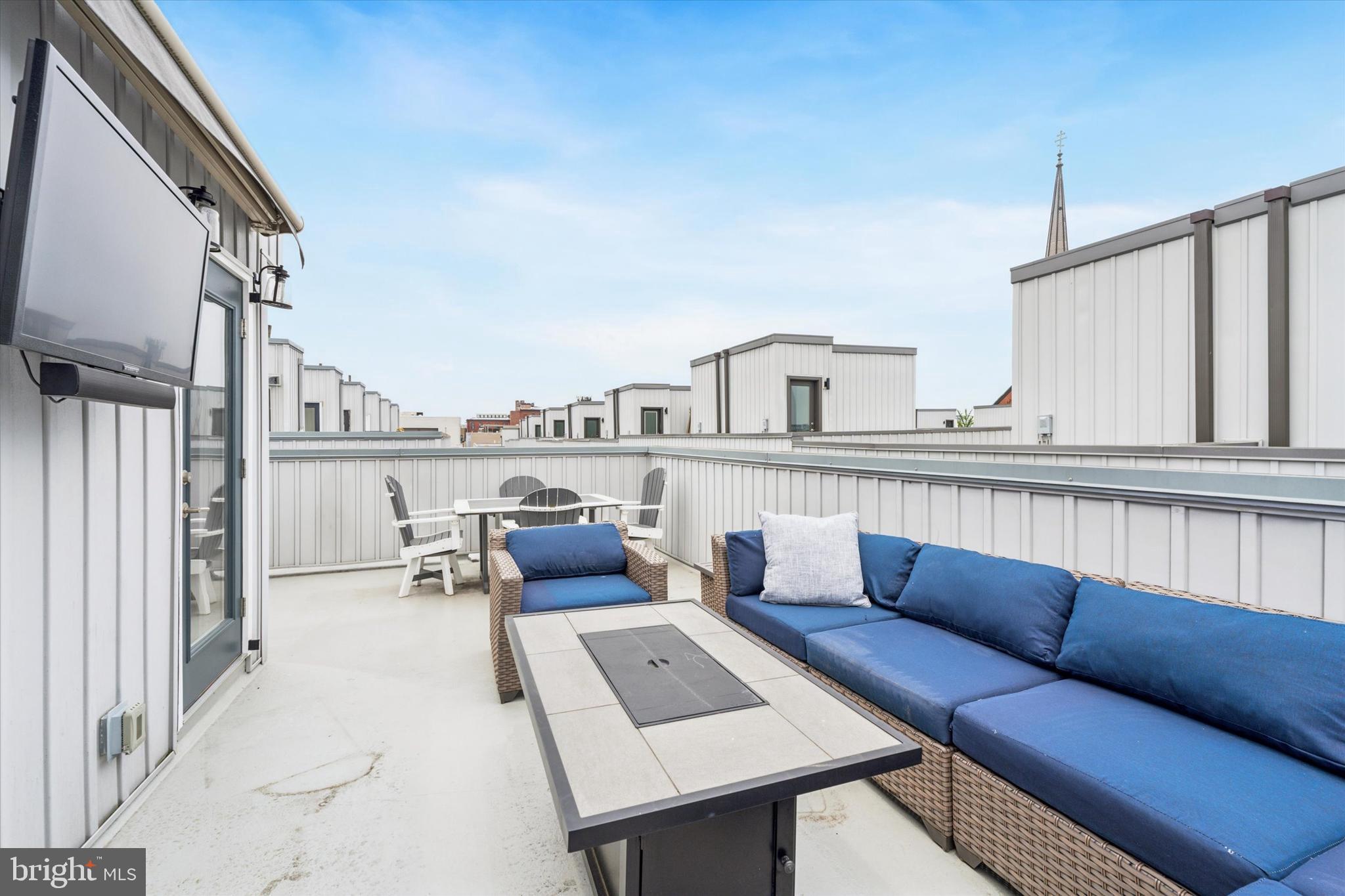 614 N GALLOWAY STREET