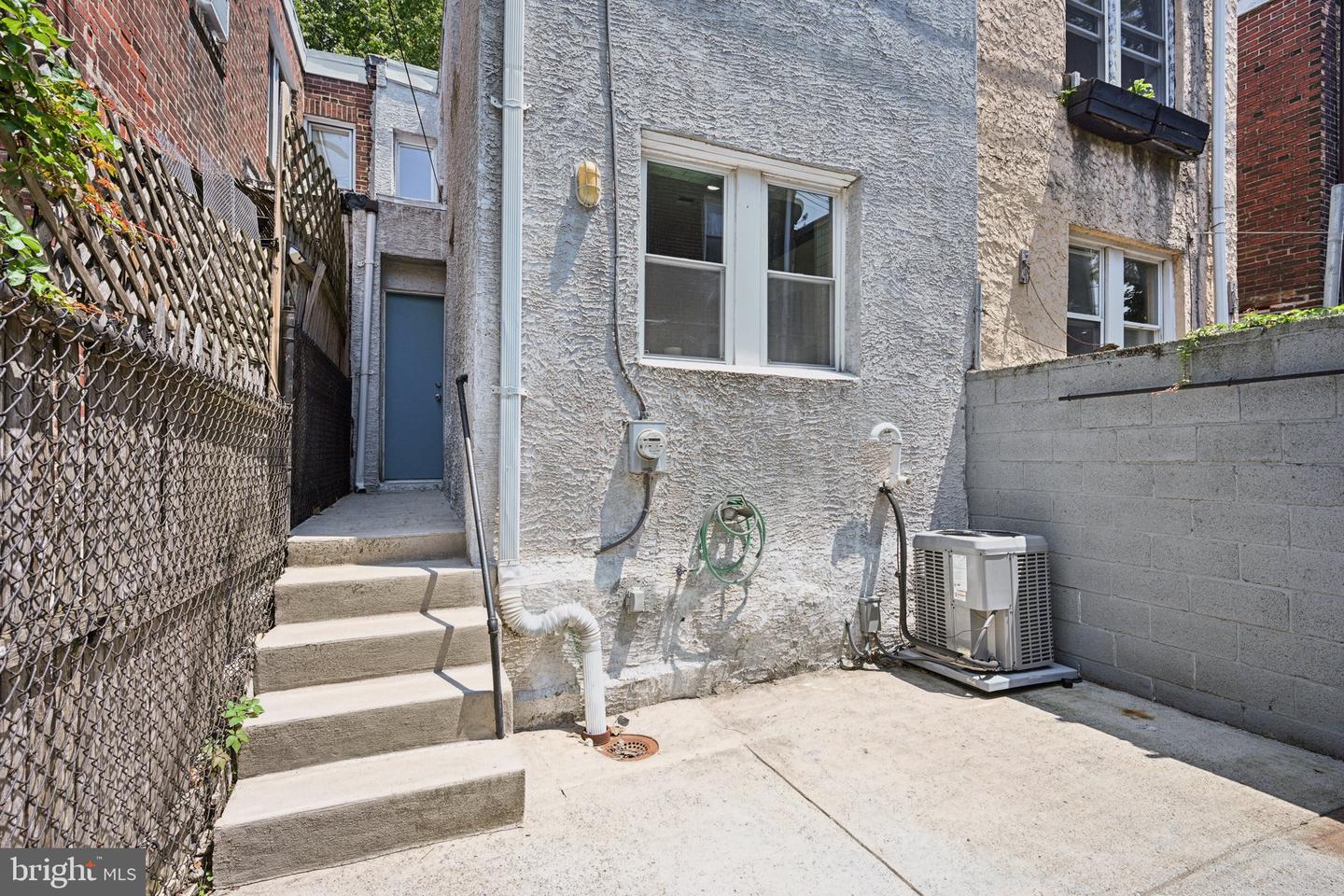 1330 S 24th St