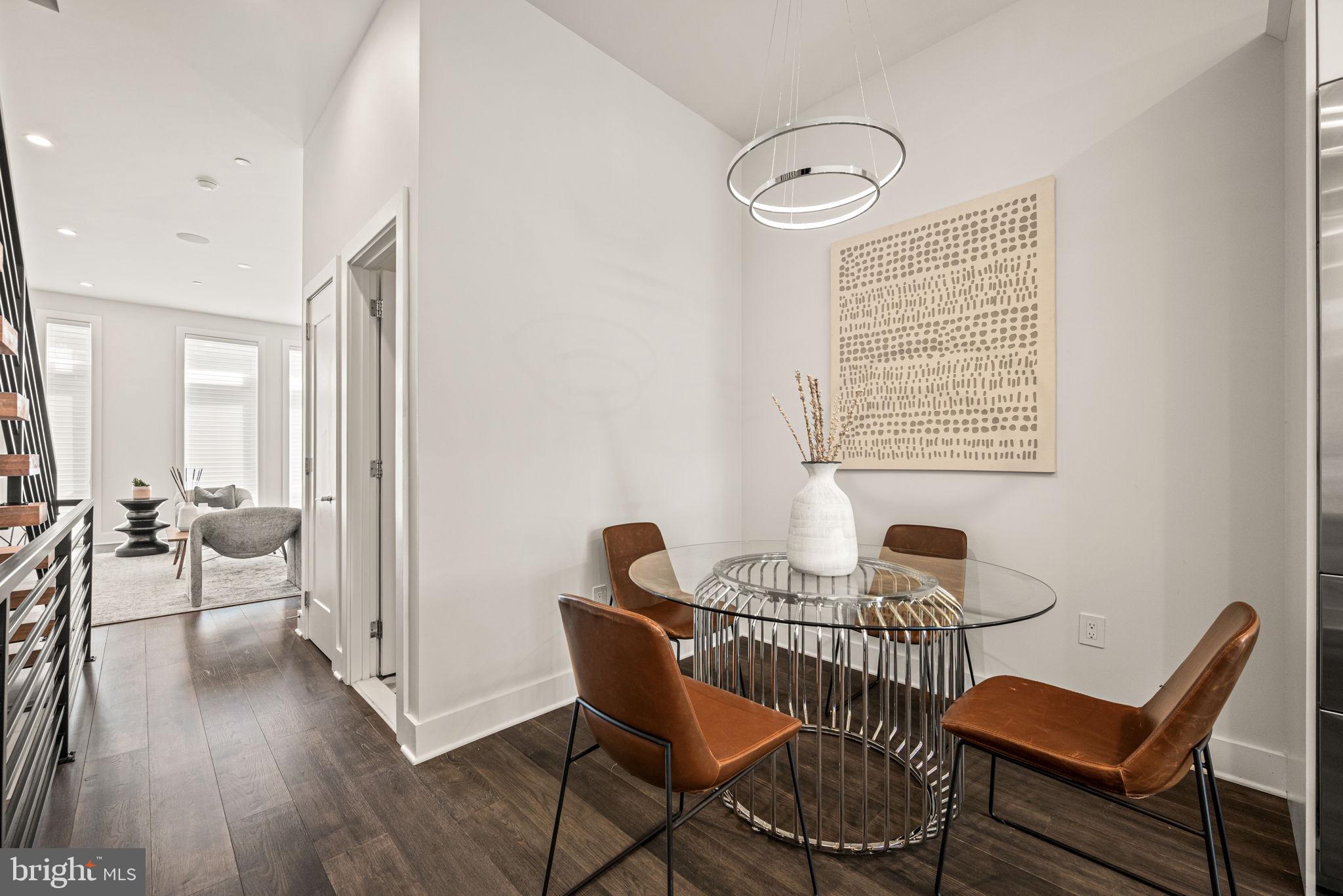 1217 BAINBRIDGE STREET