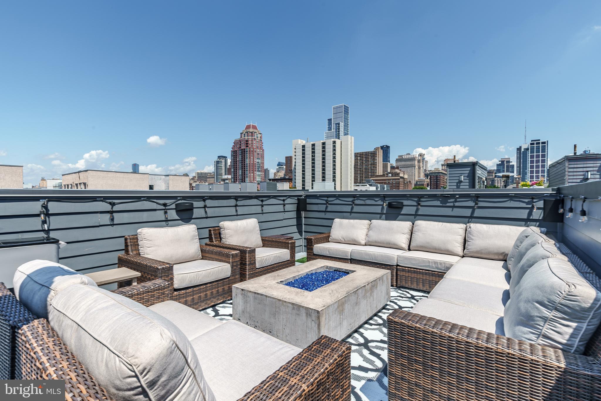 1217 BAINBRIDGE STREET