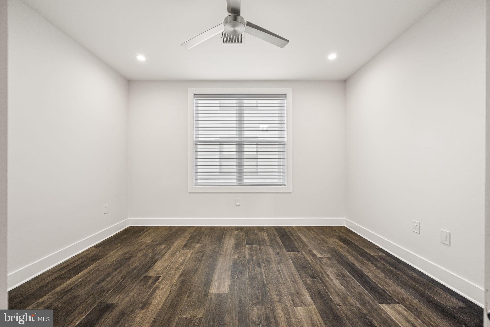 1217 BAINBRIDGE STREET