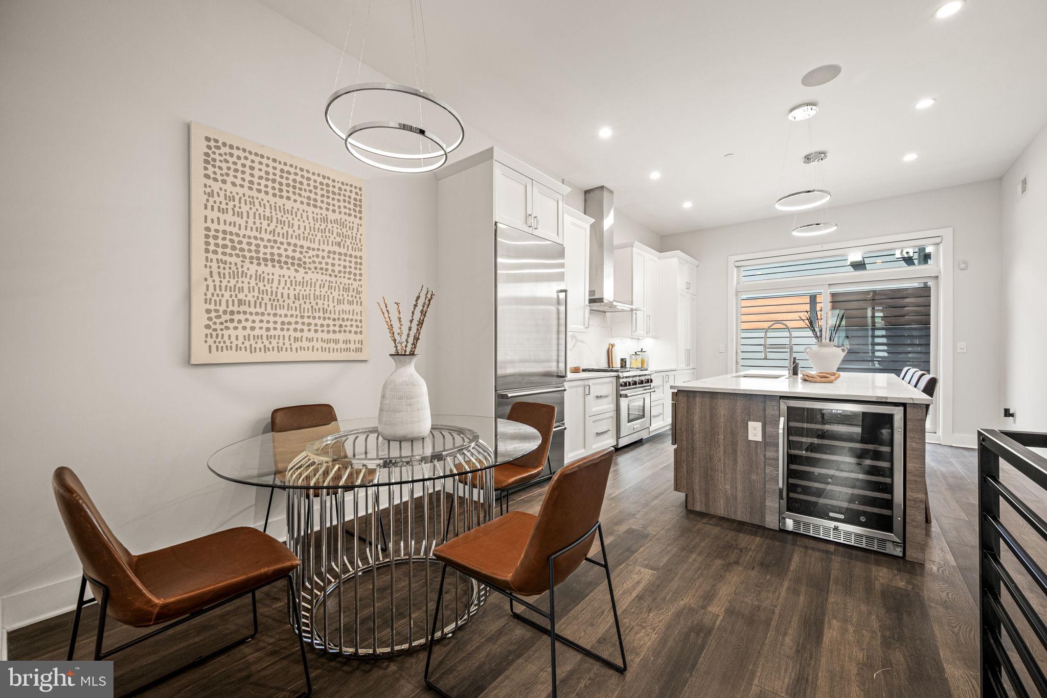 1217 BAINBRIDGE STREET