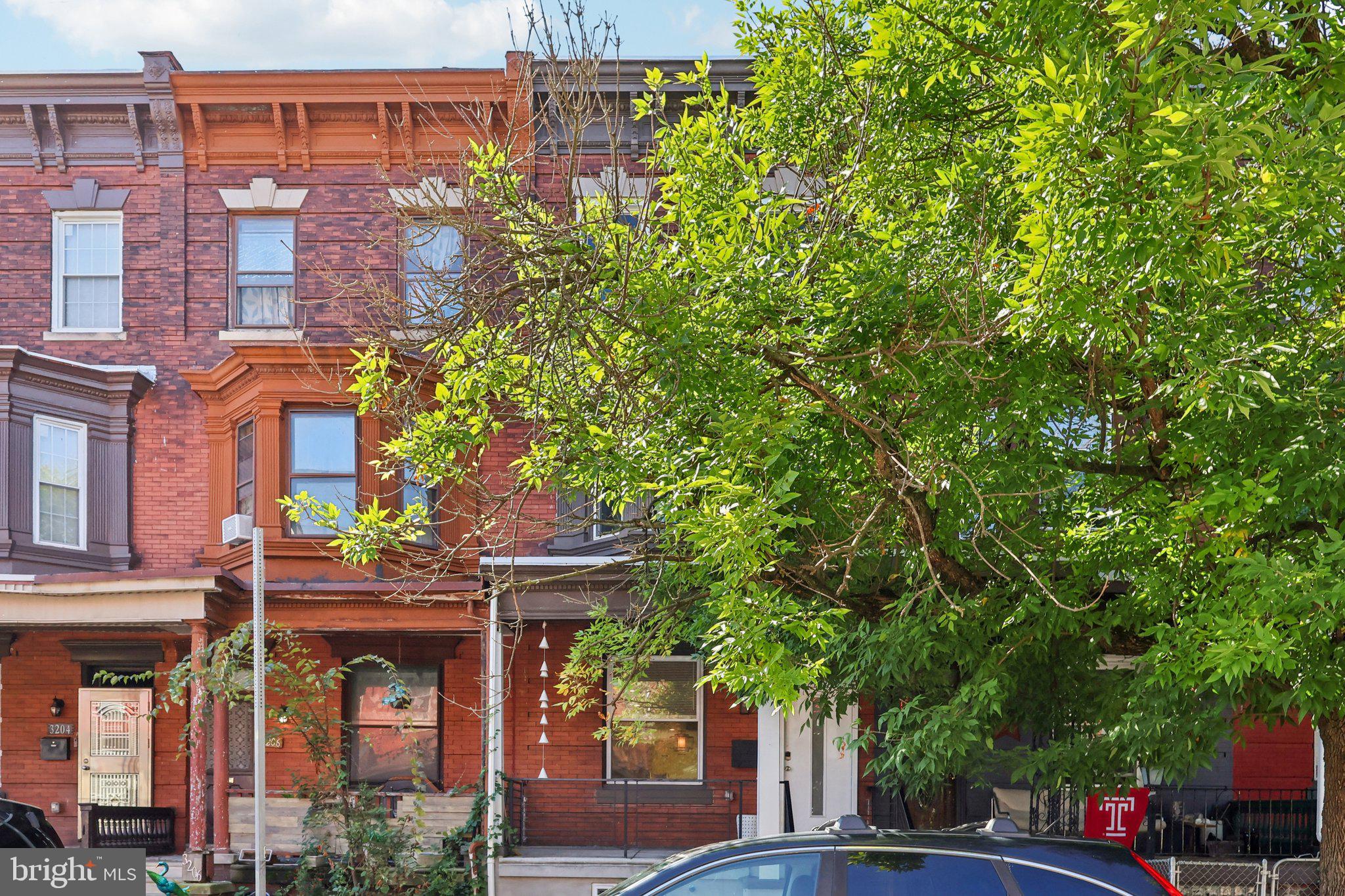 3208 CLIFFORD STREET