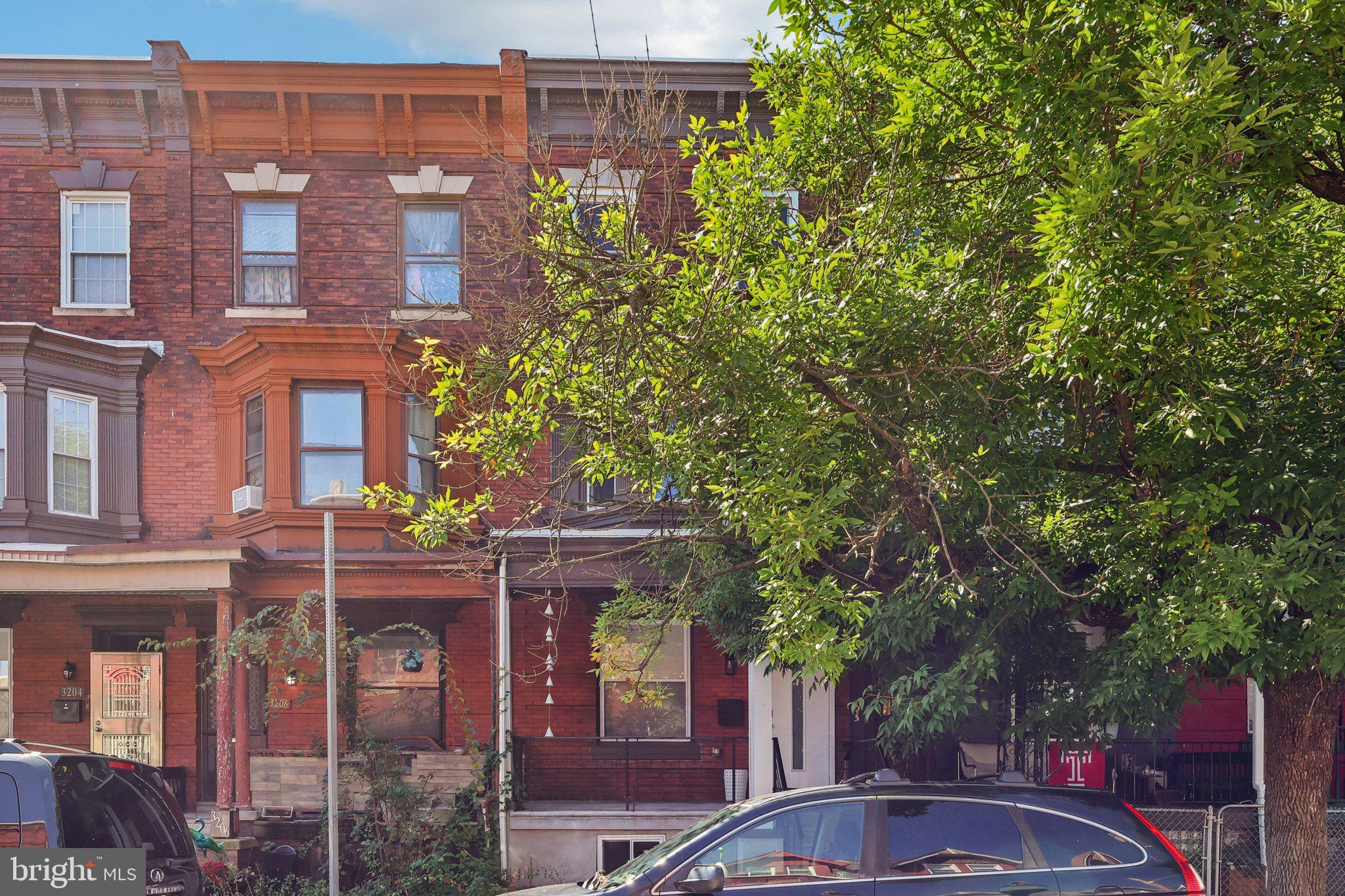 3208 CLIFFORD STREET